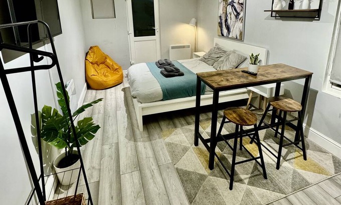 Fishponds Apartment | Enjoy a stylish experience for 2 at this centrally-located place.