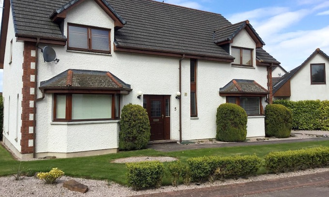 South Galson Cottage | 5 bedroom accommodation in Inverness