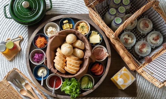 Tomamu RV Rental | 22 2 adultsbreakfast included Enjoy an elegant / Yufutsu District Hokkaidō