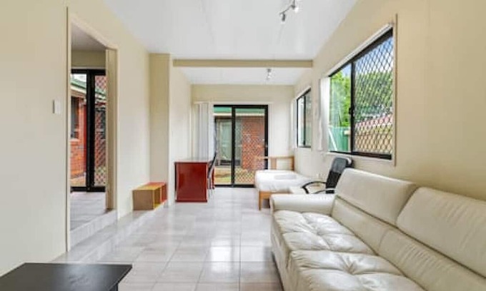 Sunnybank House | Charming 4BR Retreat, Cozy House Away from Home