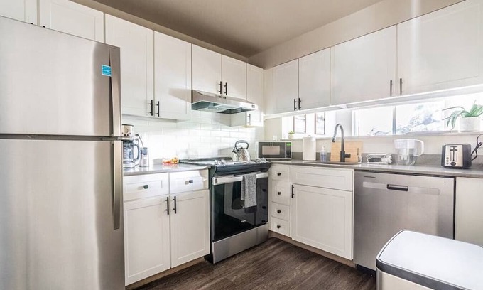 Burien Apartment | One bedroom furnished apartment