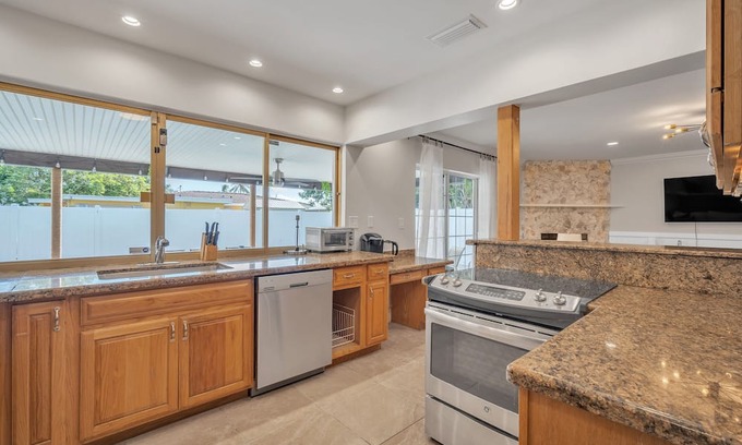 Imperial Point House | Lauderdale By The Sea 4 Bedroom Home by RedAwning