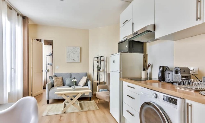 Bel-Air Nord Apartment | Élégant T2 à 9 min à Pied de La Place de la Nation