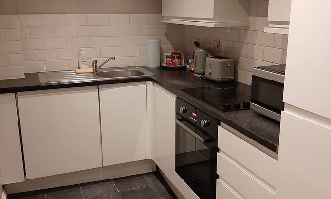 Rotherhithe Apartment | Modern two bedroom apartment in Canada Water