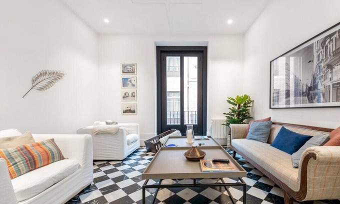 Embajadores Apartment | Stylish & centric- 2Bd 2Bth- Magdalena