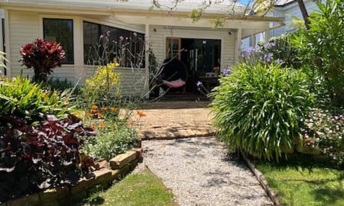 Grey Lynn House | Classic 2-bed Villa in Grey Lynn