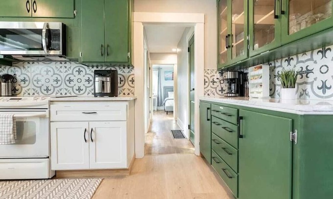 Monta Vista House | Pet-Friendly Family Home in South Tacoma/Lakewood