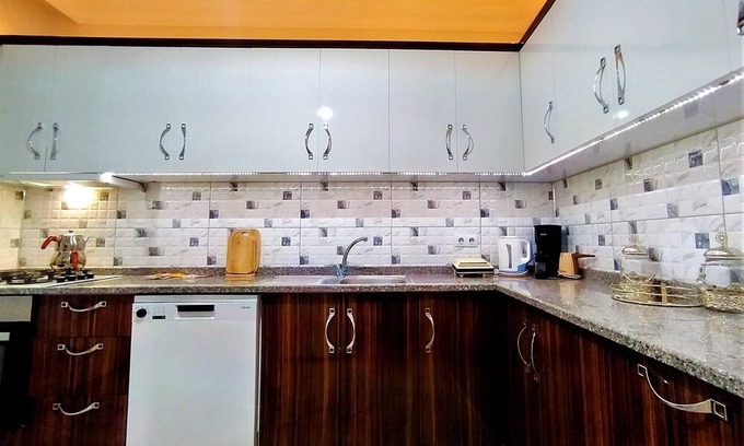 Muratpasa Apartment | Spacious and Cozy Apartment in Muratpasa, Antalya