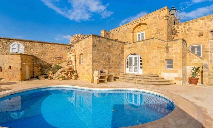 Kercem Villa | Ghar Ilma V – Santa Lucija Holiday Home
