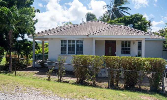 Nesfield House | Breezy Getaway with a View