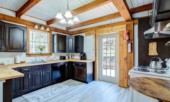 Banner Elk Cabin | Heaven's Bridge Creekside Cabin