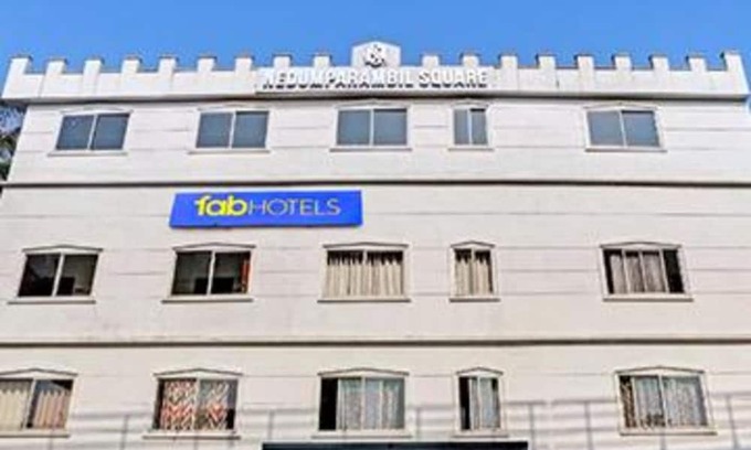 Kochi Hotel | FabHotel Lime Light