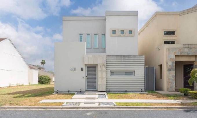 McAllen House | Susy’s Tidy TownHouse