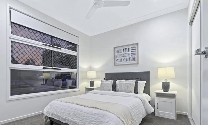 Pallara House | Ensure Room x Private Bathroom