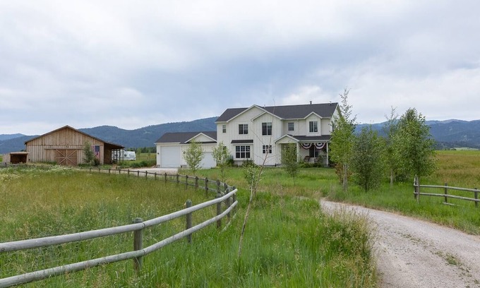 Driggs House | *Special* White Farmhouse ⁓ Fishing & Swimming