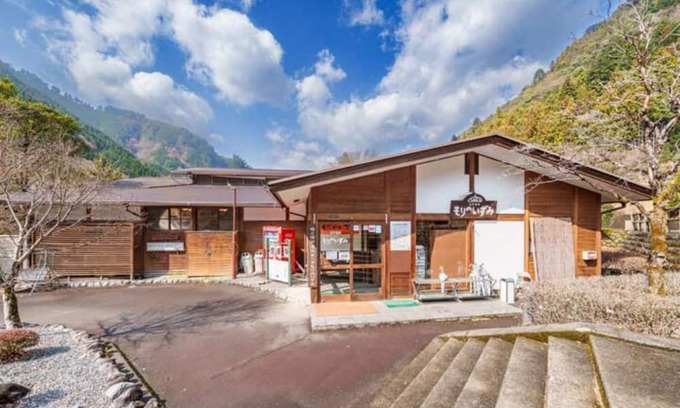 Kawanehon House | IchiiFusion of outdoor and healingHot spring a / Haibaragun Shizuoka