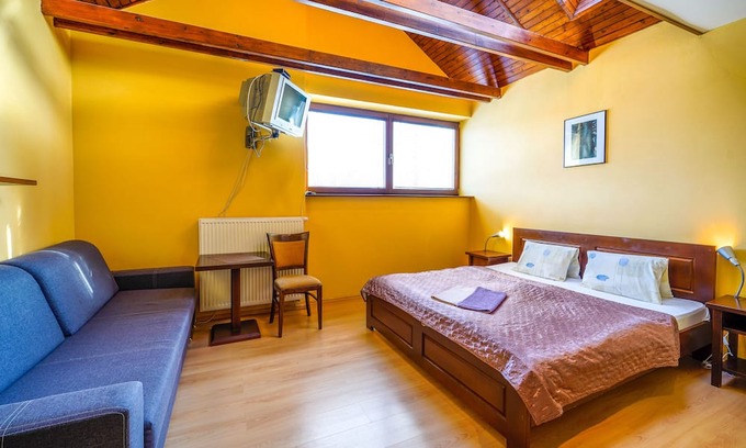 Pavcina Lehota Apartment | Penzión Troika sa nachádza v dedinke Pavčina Lehota Ski rezort Jasna