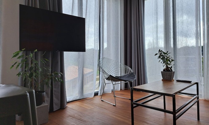 Vieille-Toulouse Apartment | Appartement Design, Terrasse Privée, Douche à L'italienne, Cuisine, no2