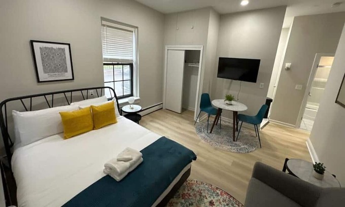Prudential - St. Botolph Apartment | Quaint studio apartment! Back Bay Area
