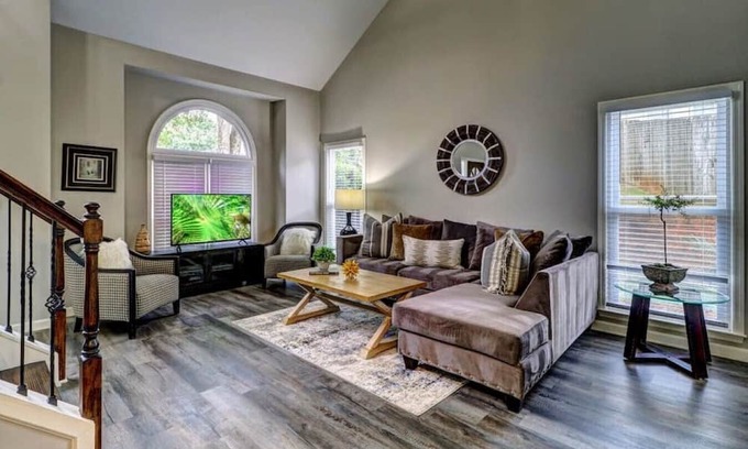 Johns Creek House | Victory Gate · ATH - Johns Creek-3BR-Fenced-Pet Friendly