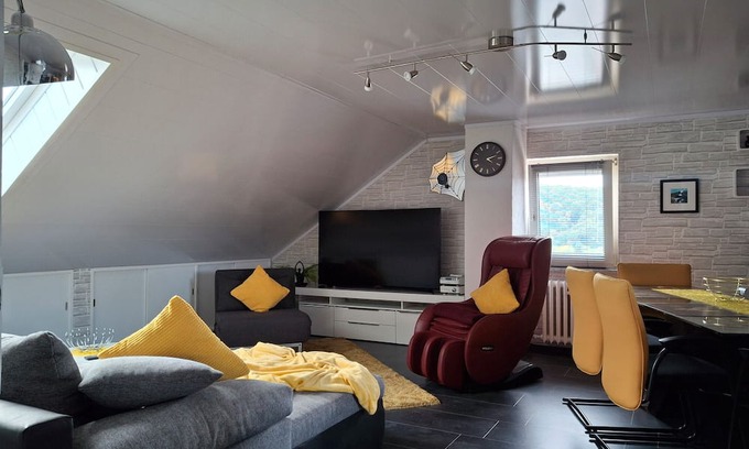 Grossenbrach Apartment | Holiday Apartment 'Anke Günther' with Private Garden and Wi-Fi