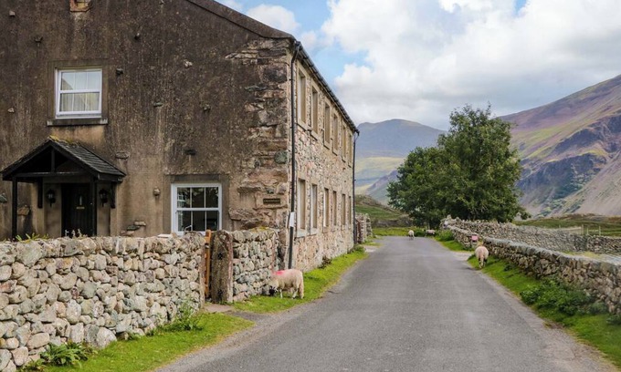 Nether Wasdale Cottage | BUCKBARROW, pet friendly, character holiday cottage in Eskdale Valley