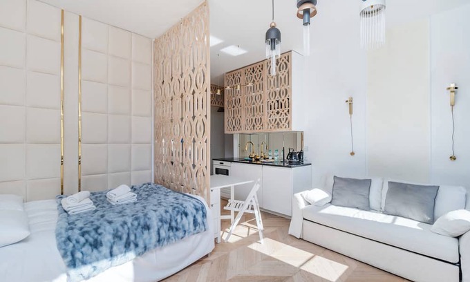Srodmiescie Apartment | Piotrkowska Prestige Studio