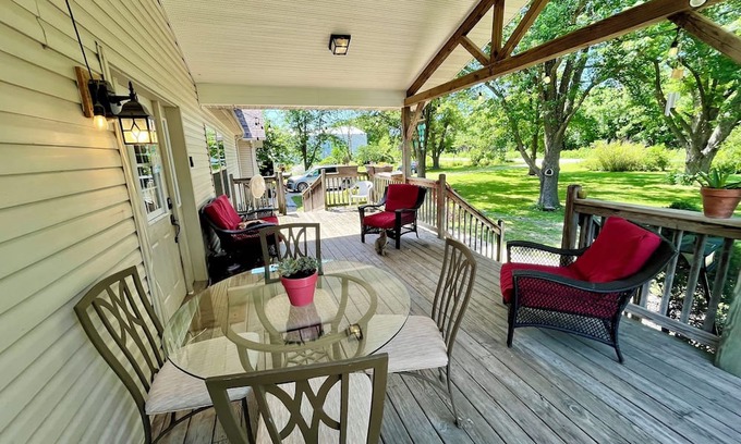Halfway Other | Country Guest House in Quiet Mennonite Community - Family Friendly!