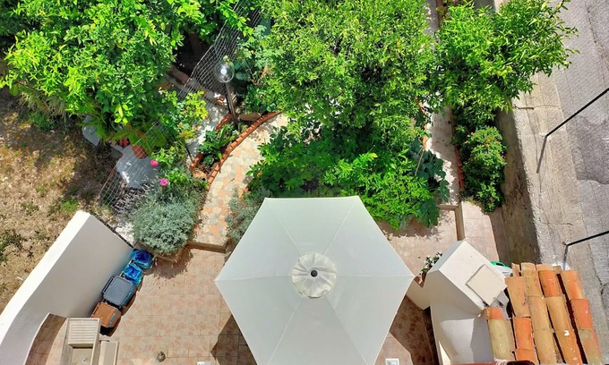 Furnari House | Vacation House "The Garden": relaxation and panoramic views of Milazzo, Aeolian Islands, Tindari.