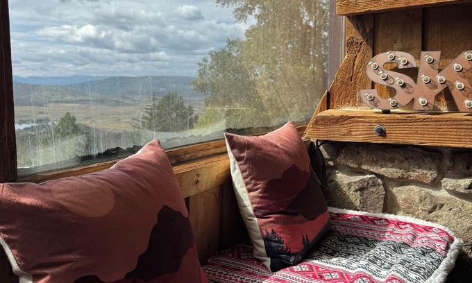 Steamboat Springs Condo | Warm, Cozy and Inviting Steamboat Condo