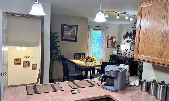 Poland Condo | 3-bedroom condo in beautiful Poland with 3 full bathrooms and 1 half bath.