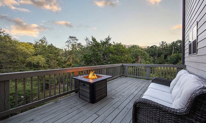 Lithonia House | The Suburban Cabin - Surbuban Home W/A Cabin Feel and Creek View