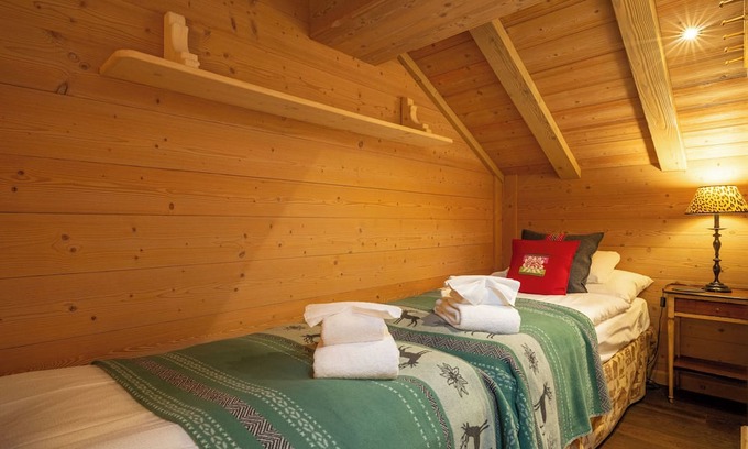 Zermatt Apartment | Matterhorn view Duplex by the river, 3-4 mins to ski lifts, 5 mins town centre