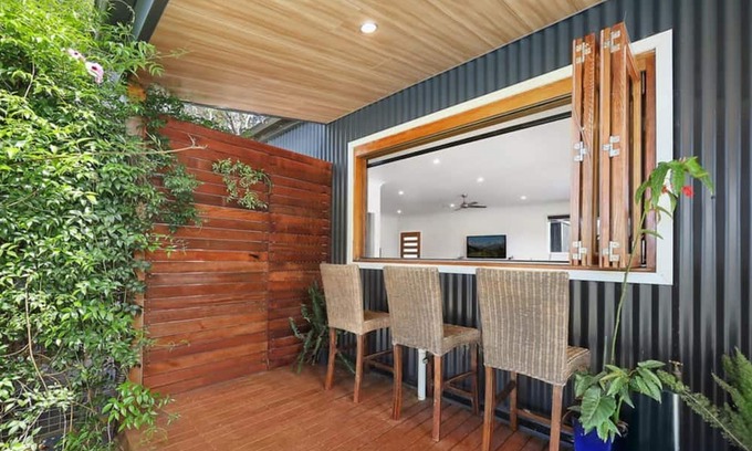 Lima East Cottage | Temple of the Quiet Vale