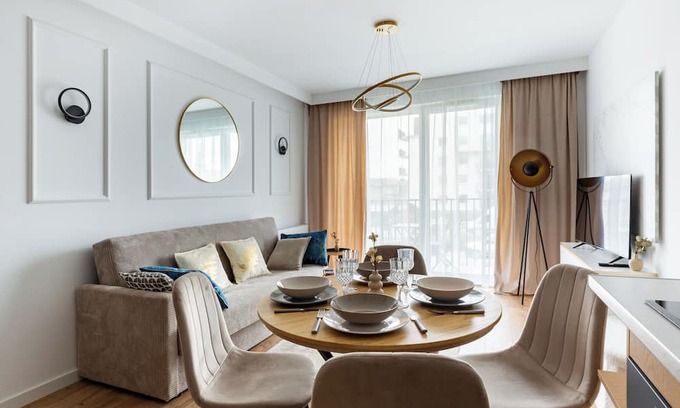 Gdansk Apartment | Kazimierza Wielkiego Soft Glam Apartment