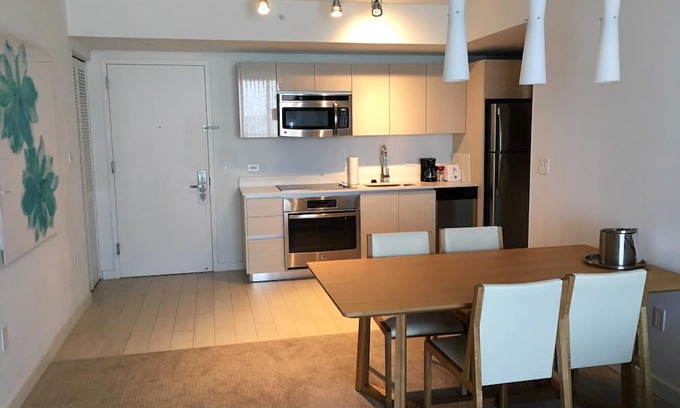 Hallandale Beach Apartment | BeachWalk Condo with Beach Club, 1bed 1bath