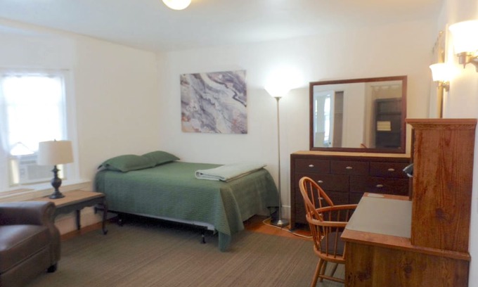 Medford Apartment | Tufts - Large Furnished Room with AC