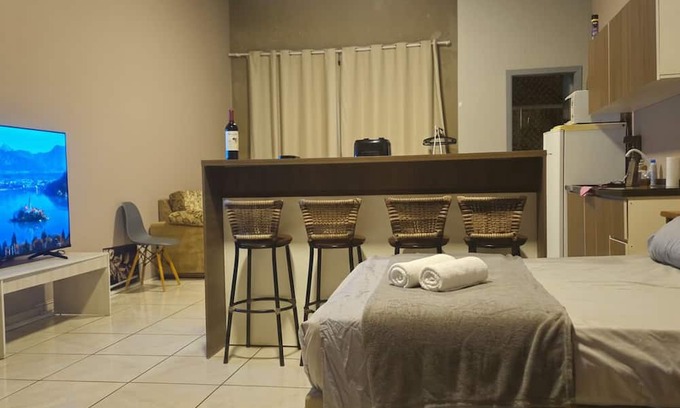 Gravatai Apartment | Studio with balcony, 500m from city hall.