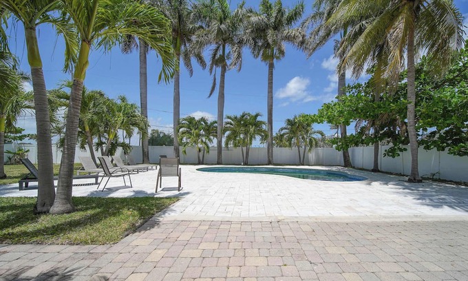 Hollywood Lakes House | Hollywood Beach Bliss Villa Sleeps 10