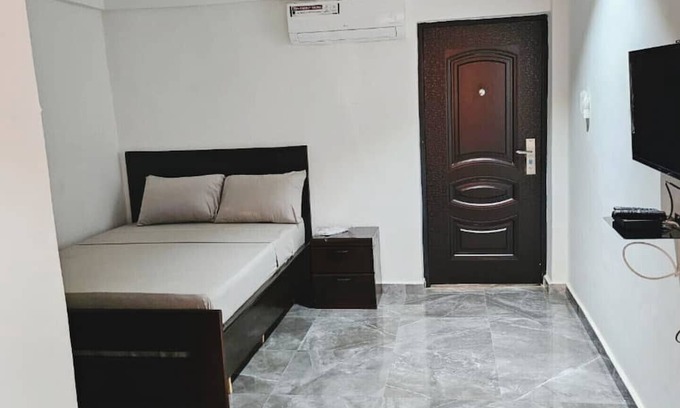 Kumasi House | Royal Renaissance. studio apartment.25 minutes drive away from the airport.