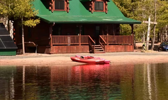 Jim Falls Cabin | Hidden nook cabin