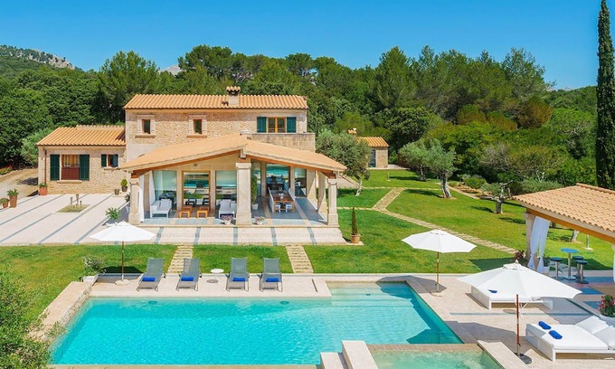 Pollensa Villa | My Rental Homes - Villa Serafino with baebeque and pizza oven and private pool