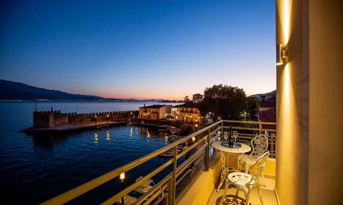 Gefira Mpania Apartment | Vip Lepanto Port Suites