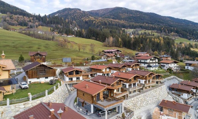 Schonbach Ski Chalet | Chalet in Neukirchen near Wildkogel Ski Arena