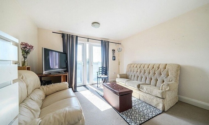 East Wickham Apartment | 2 bed flat to let in Welling-zone4 and only 25 mins by train to Central London.