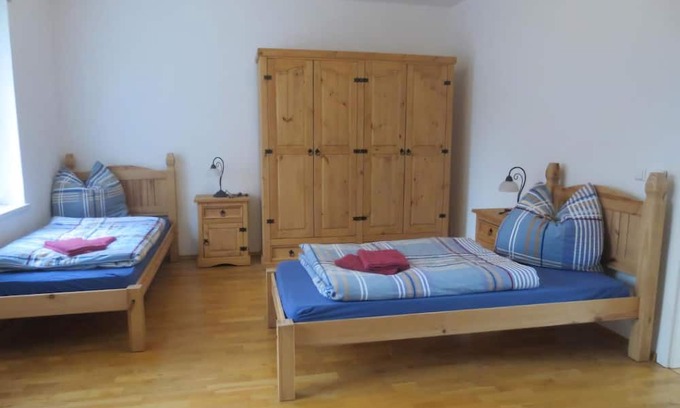Gottscheina Apartment | Large vacation apartment in Leipzig near Neue Messe, BMW plant also ideal for fitters