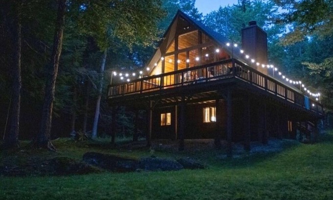 West Dover House | Quintessential Mountain Getaway