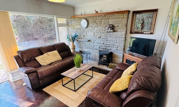 Langstone House | Bryn Gwyn Lodge