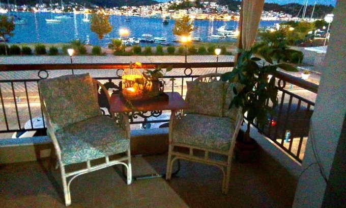 Galatas Apartment | Cosy coastal flat near Poros – 5 mins drive to the beach! Perfect for families