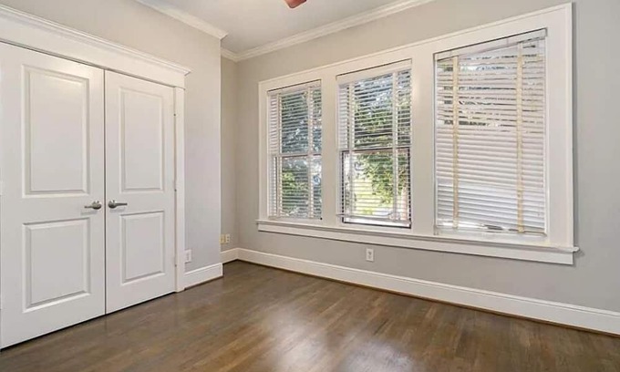 Oak Lawn Condo | Your Perfect Retreat at Lemmon 203